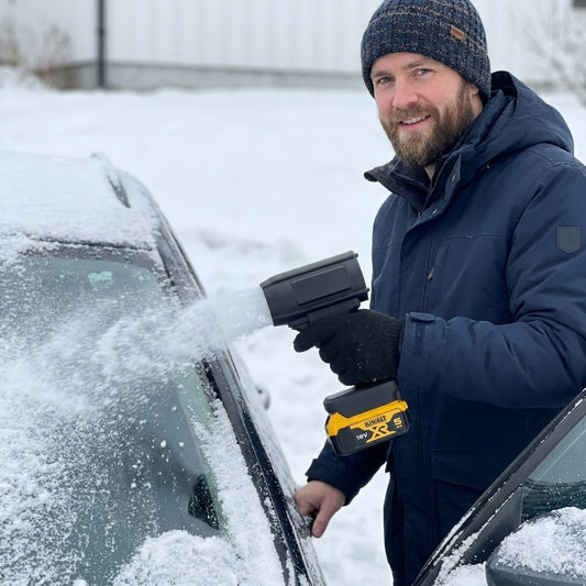 Airjet™ blaast sneeuw van de auto